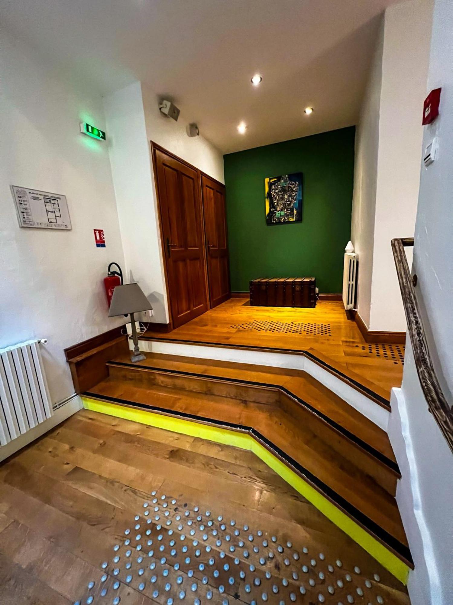Sci Les Remparts De Mirepoix Bed & Breakfast Мирпоа Екстериор снимка