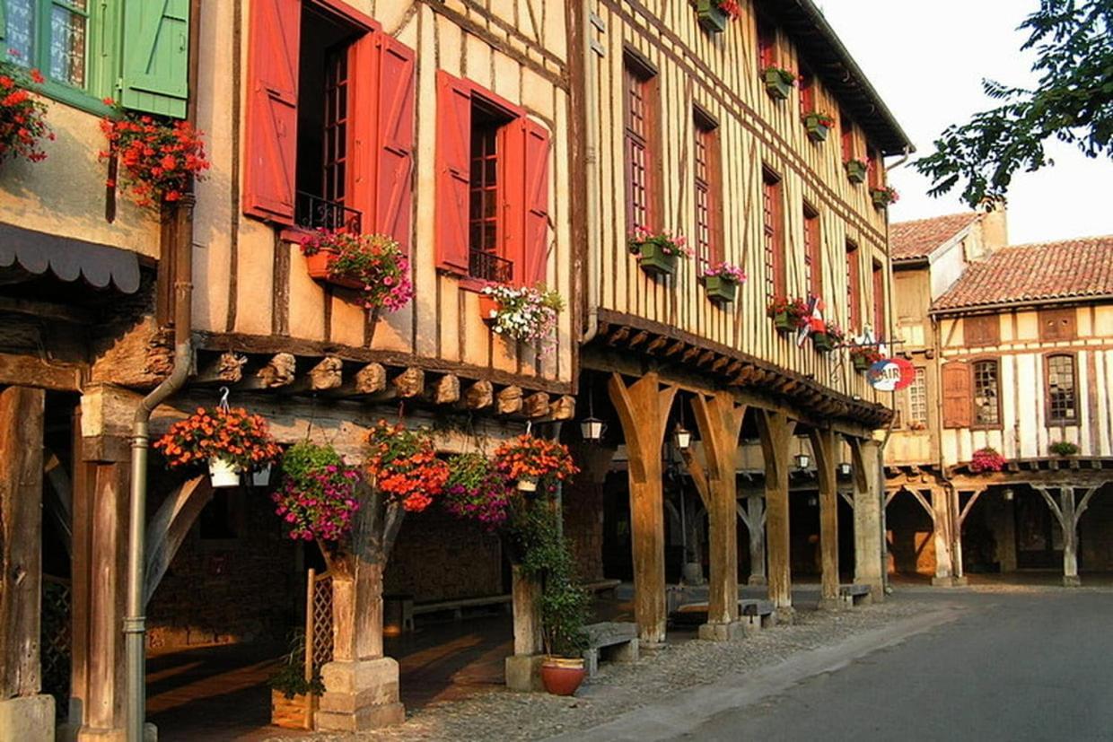 Sci Les Remparts De Mirepoix Bed & Breakfast Мирпоа Екстериор снимка
