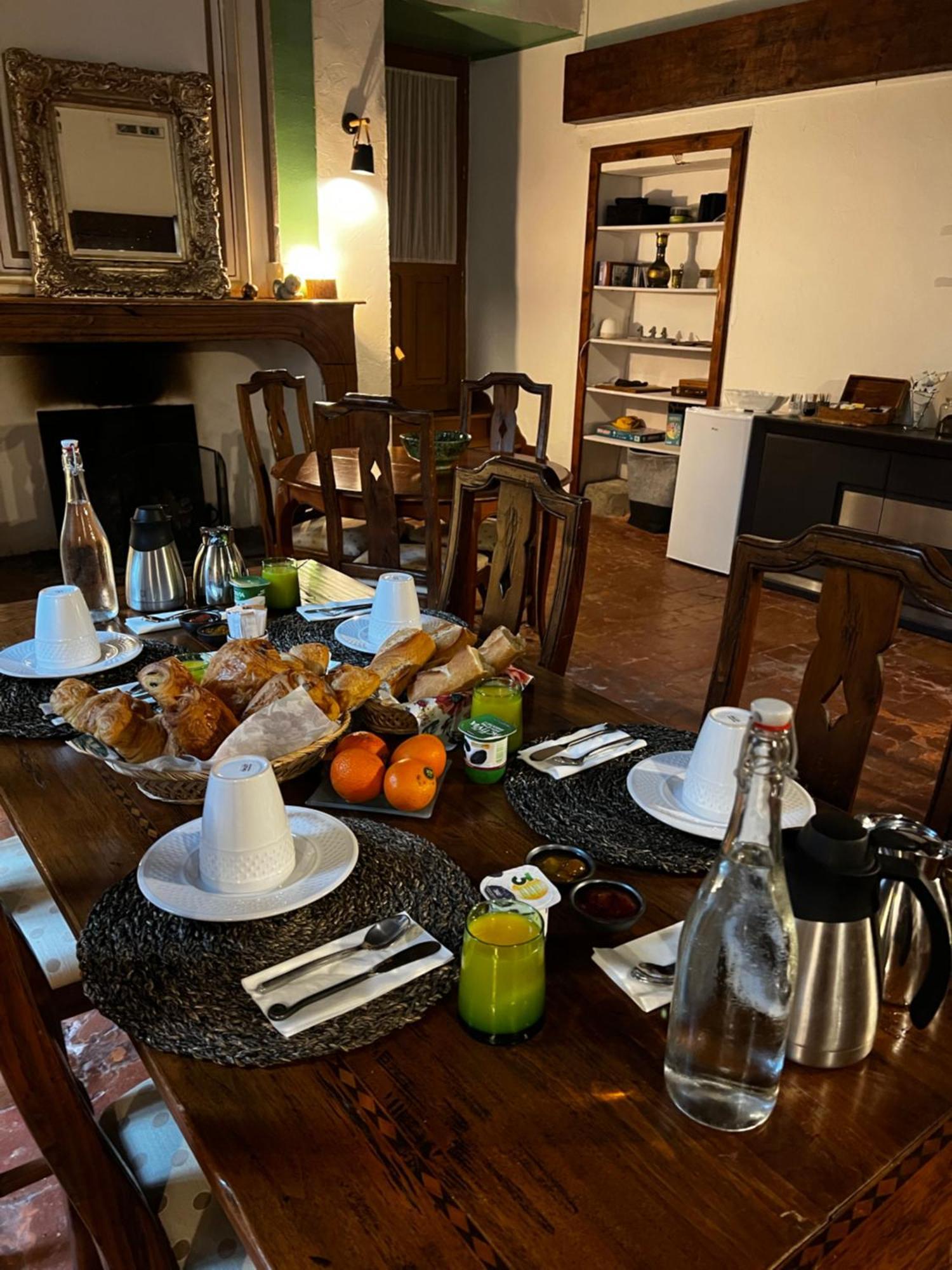 Sci Les Remparts De Mirepoix Bed & Breakfast Мирпоа Екстериор снимка